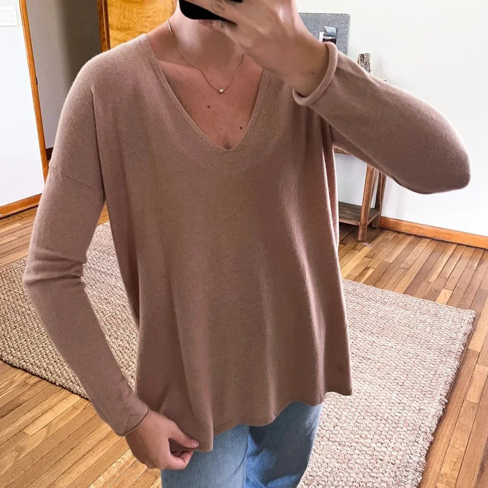 Babaton Wool Linen Blend Light Brown V Neck Lightweight Long Sleeve Sweater S